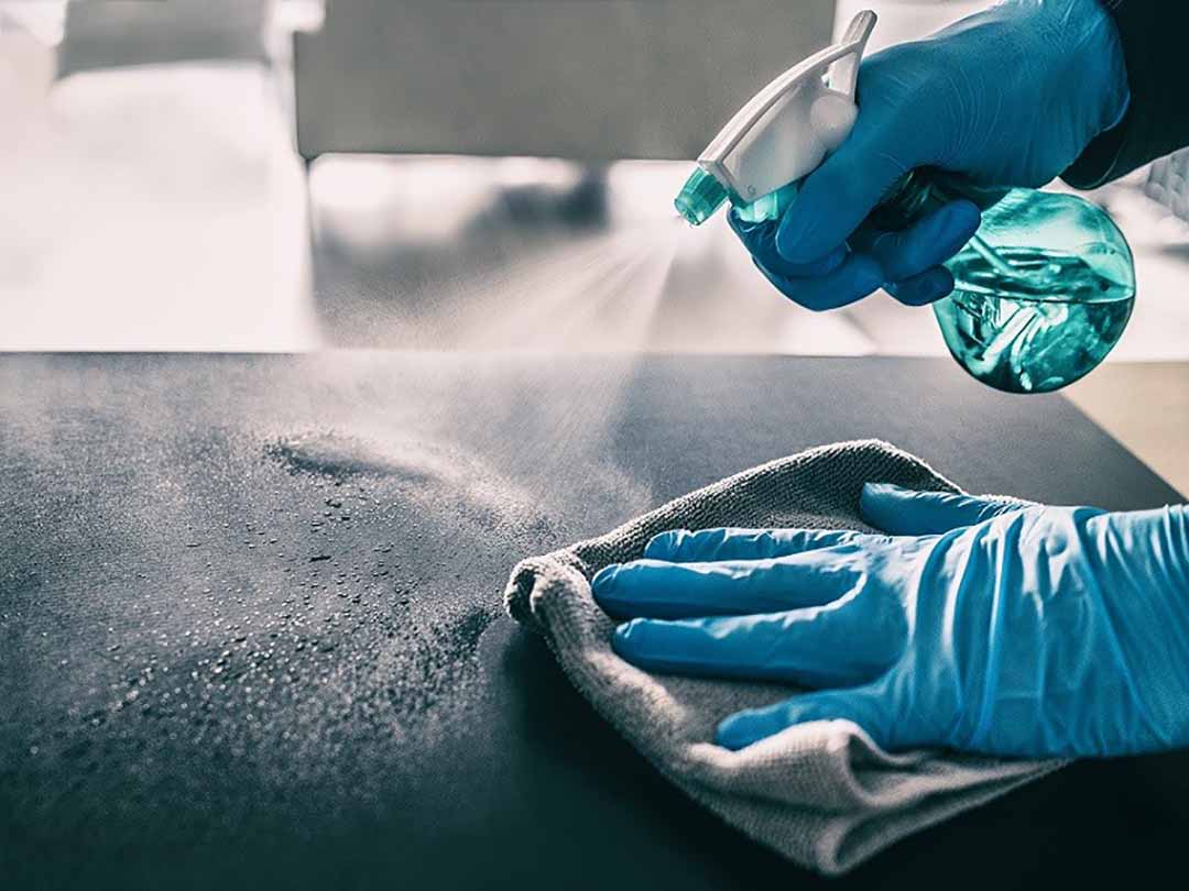 ماندگاری کرونا ویروس روی شیشه و پلاستیک