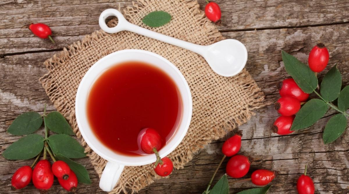 با میوه نسترن سنگ کلیه را دفع کنید