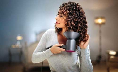 نحوه مراقبت از موهای فر