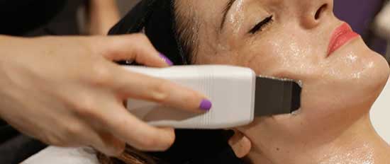 لایه برداری پوست چیست و چگونه است؟