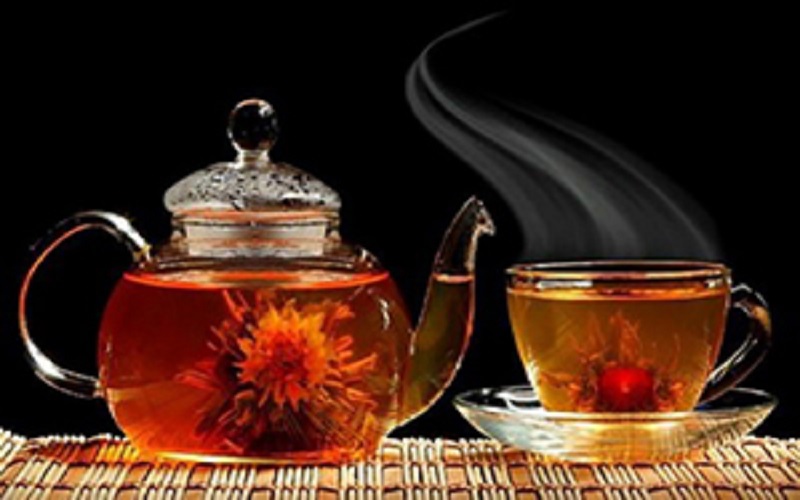 عوارض نوشیدن چای داغ