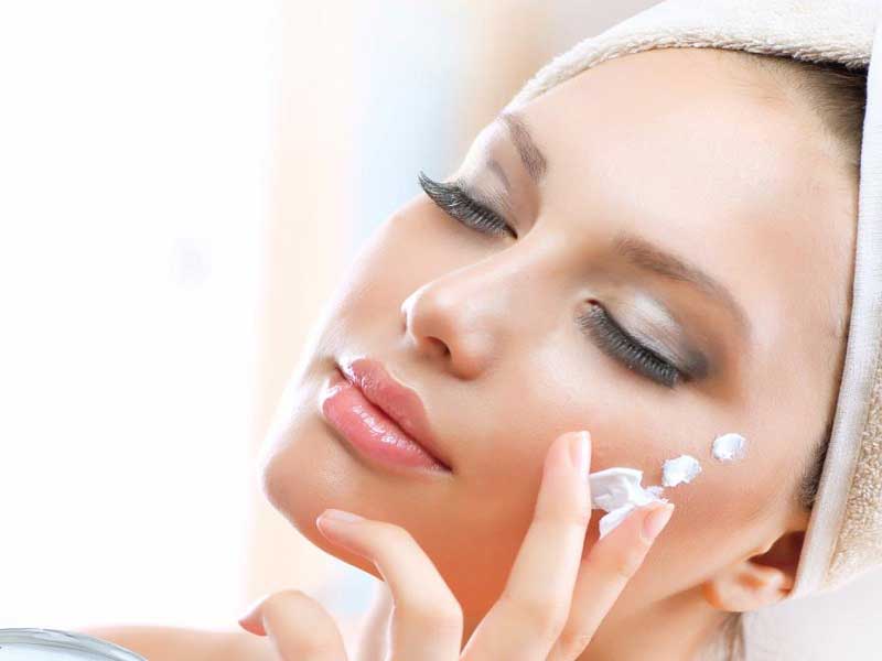پاکسازی پوست با تونر خانگی