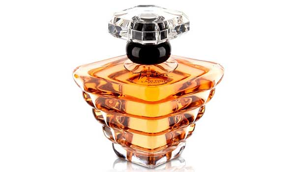 تاریخچه برند لانکوم Lancôme و معرفی پرفروش ترین محصولات برند لانکوم تاریخچه برند لانکوم Lancôme و معرفی پرفروش ترین محصولات برند لانکوم