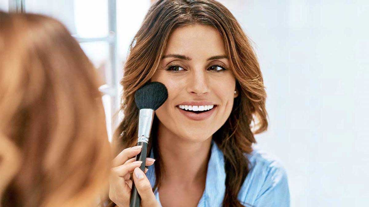 چگونه کرم پودر بزنیم؟